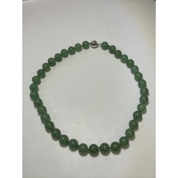 Stunning Sterling Silver And Jade Beaded Hand-knotted Necklace - Picture 1 of 9